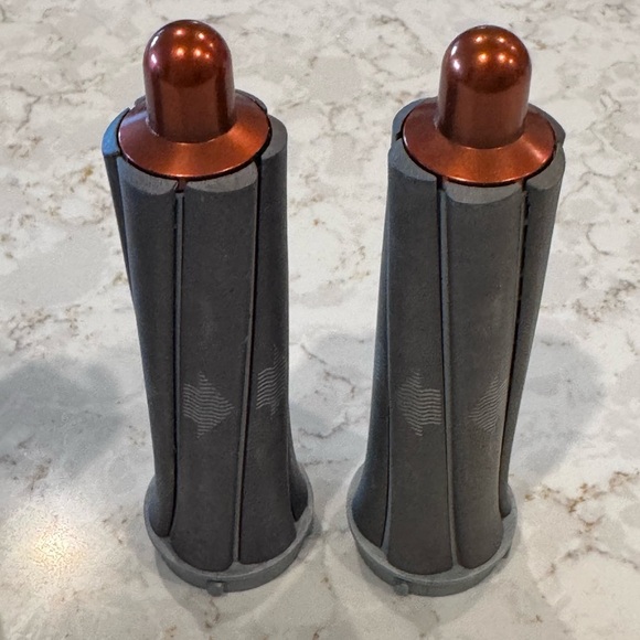 Dyson Airwrap Set of Four Black and Orange, 1.2” & 1.6” inch barrels - Picture 3 of 4